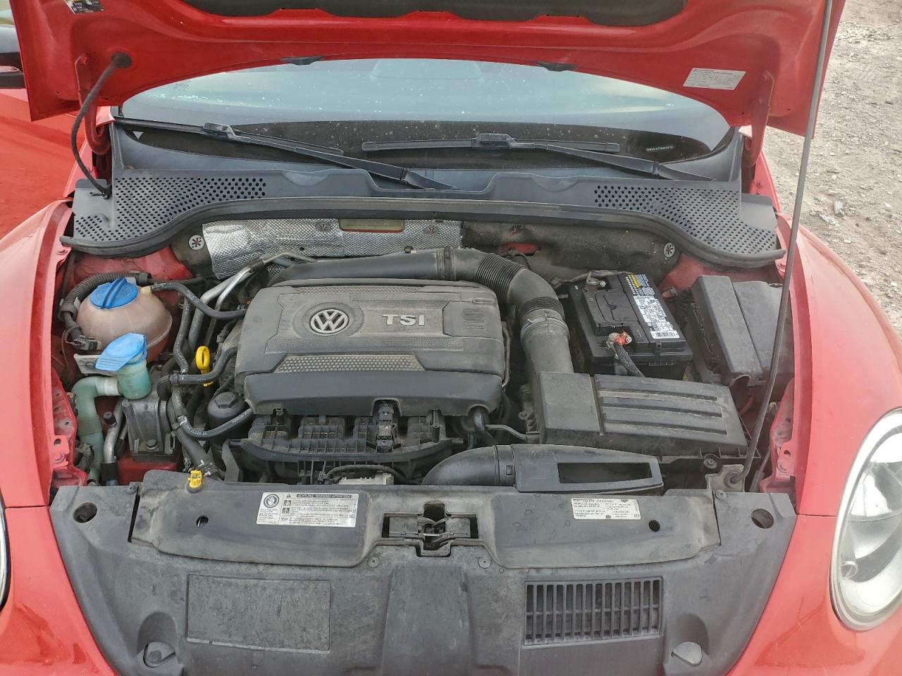 2014 VOLKSWAGEN BEETLE TURBO photo 21