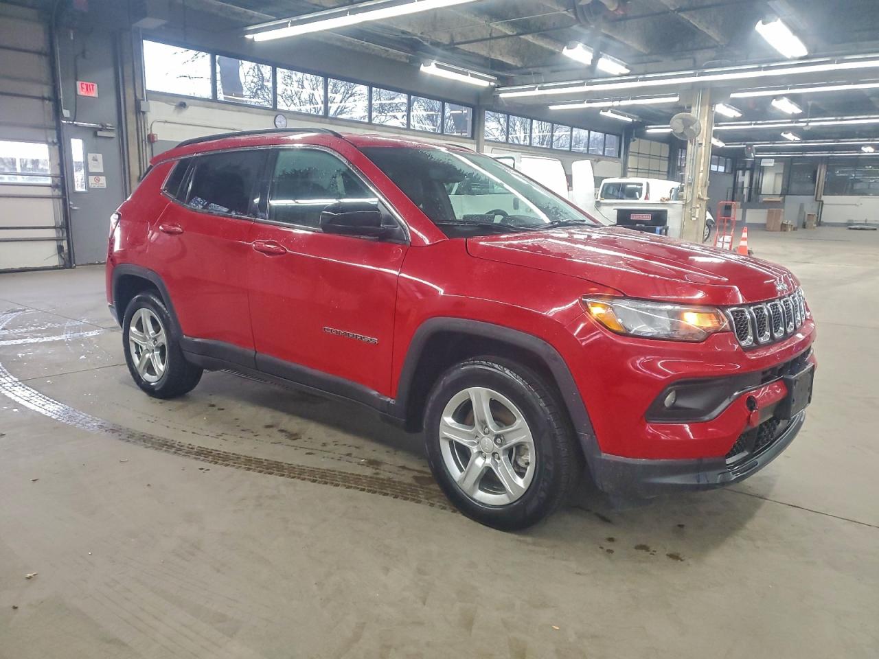 2024 JEEP COMPASS LATITUDE photo 4