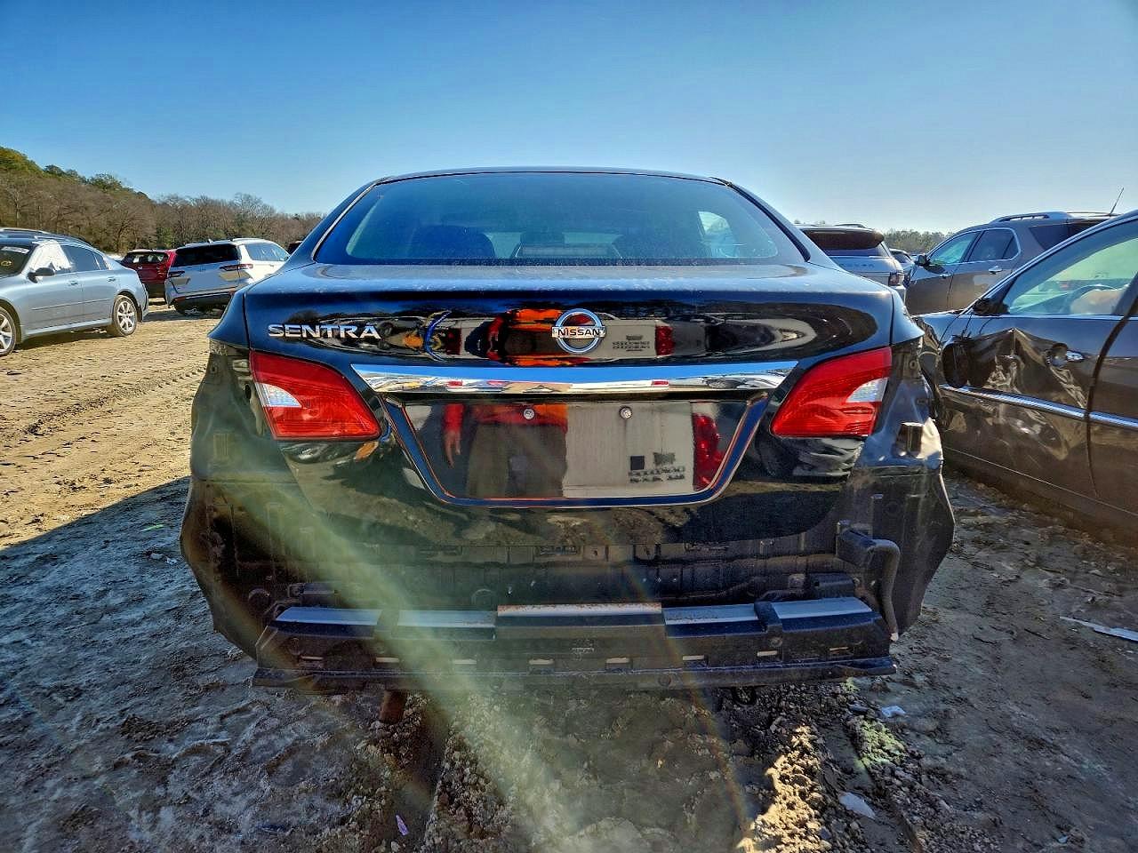 2017 NISSAN SENTRA S photo 6