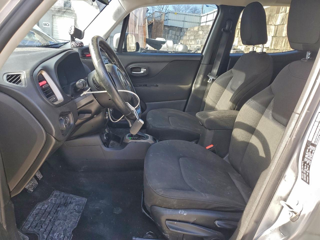 2017 JEEP RENEGADE LATITUDE photo 7