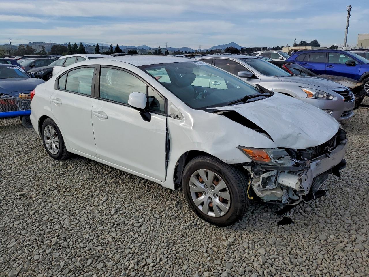 2012 HONDA CIVIC LX photo 4