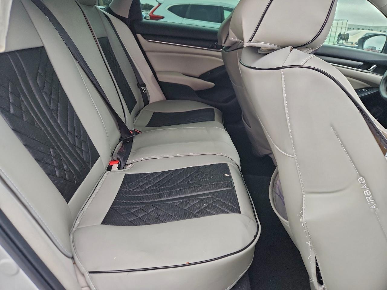 2018 HONDA ACCORD EX photo 10