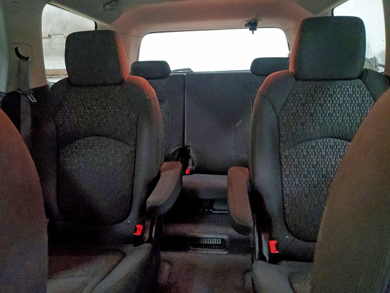 2011 GMC ACADIA SLE photo 19
