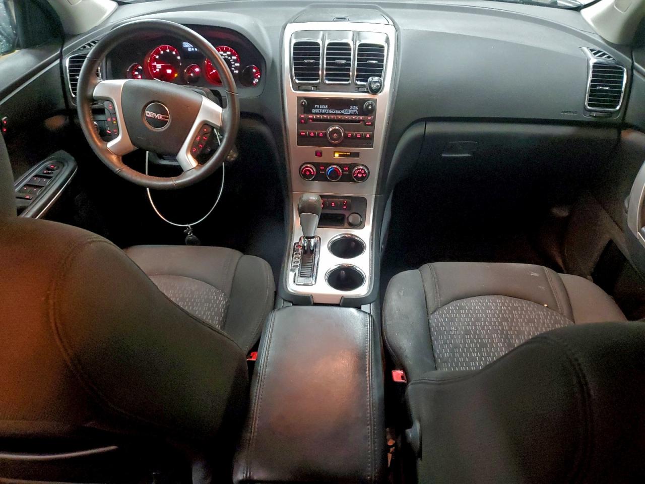 2011 GMC ACADIA SLE photo 15