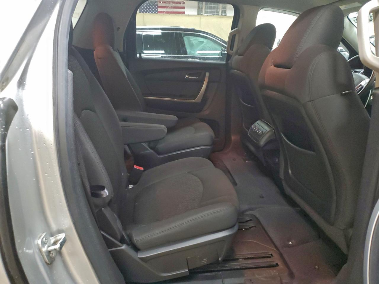 2011 GMC ACADIA SLE photo 21