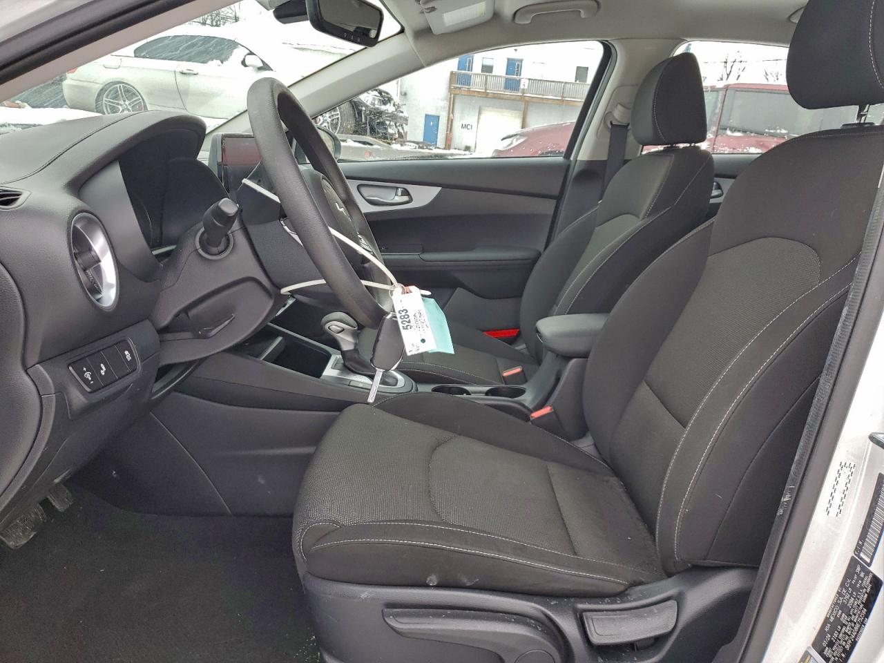 2024 KIA FORTE LX photo 19