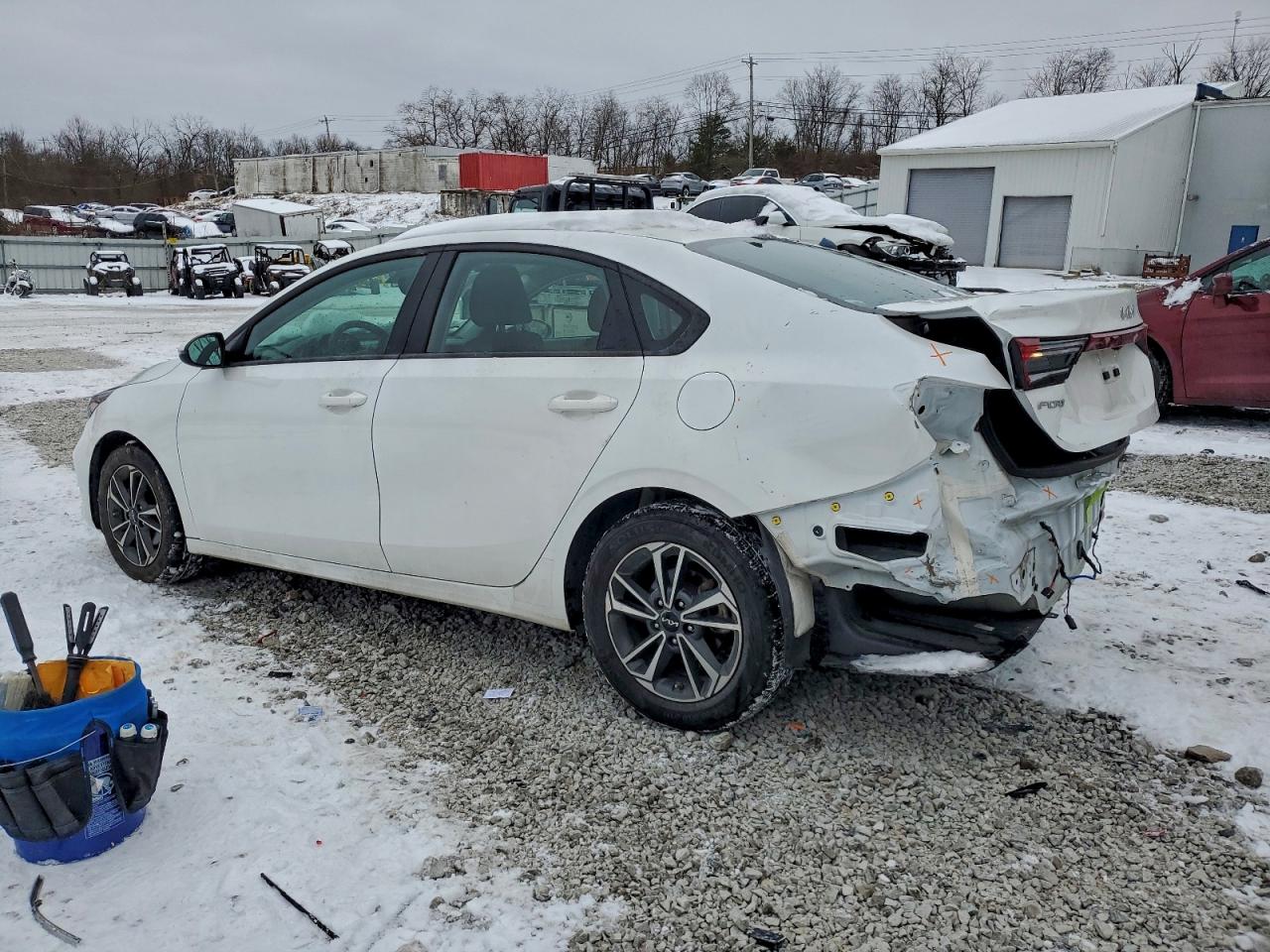 2024 KIA FORTE LX photo 4