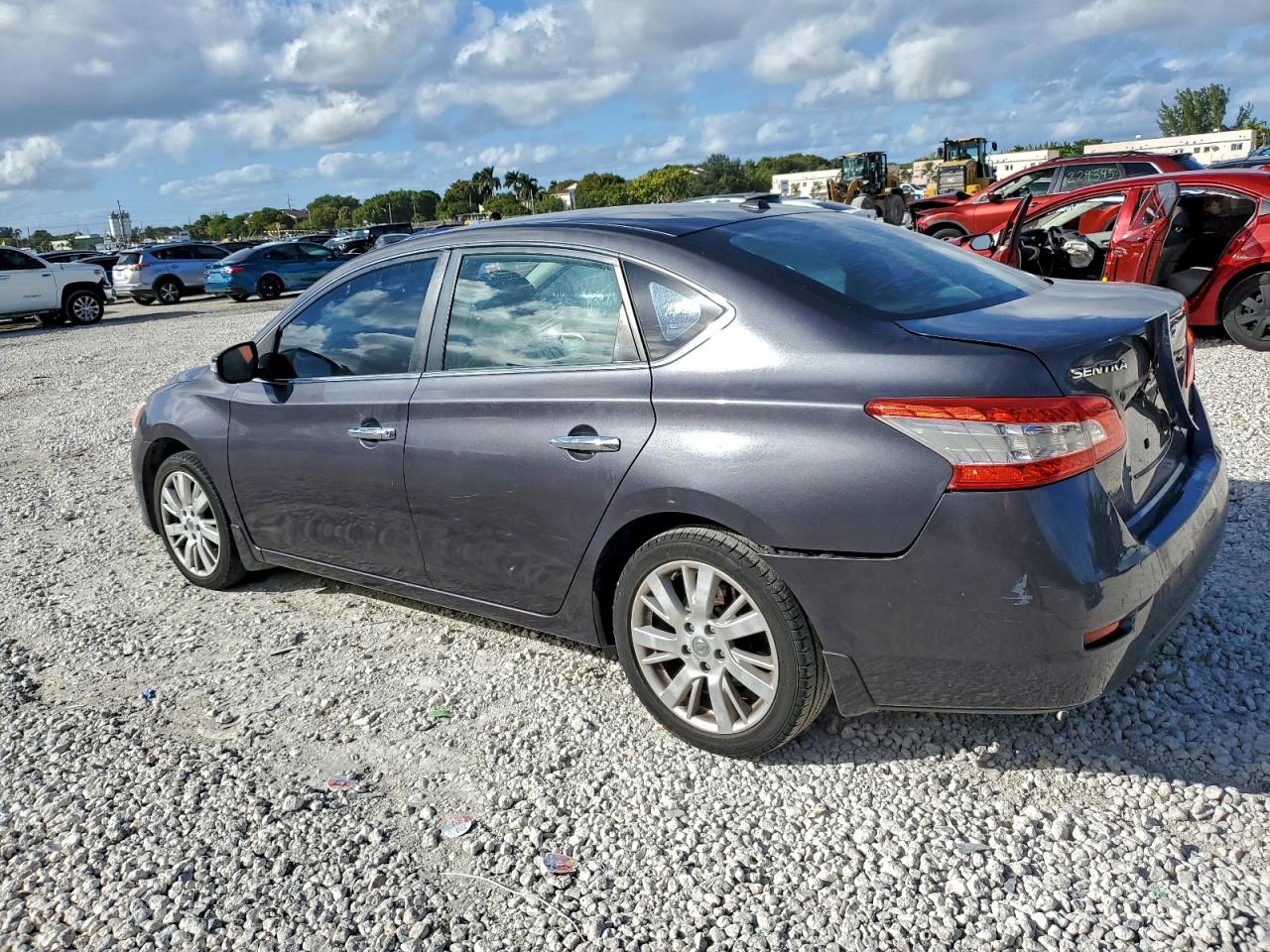 2013 NISSAN SENTRA S photo 2