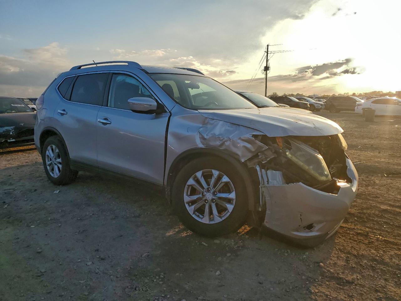 2014 NISSAN ROGUE S photo 4