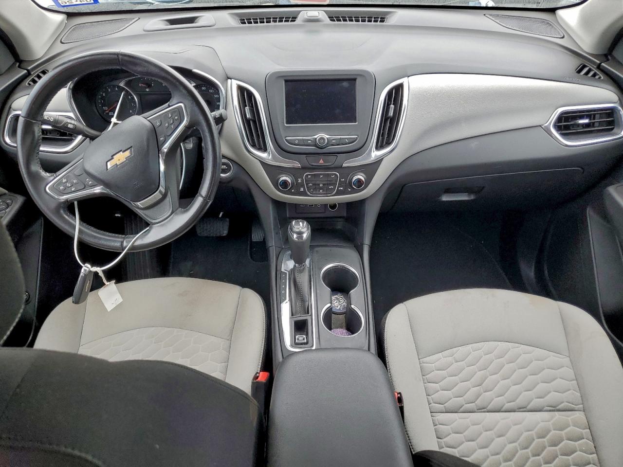 2020 CHEVROLET EQUINOX LT photo 8