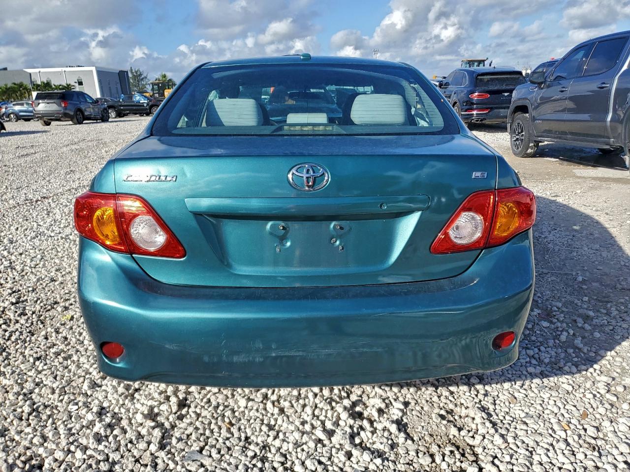 2010 TOYOTA COROLLA BASE photo 16