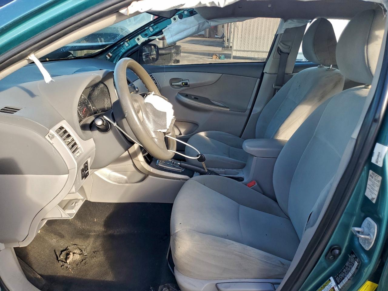 2010 TOYOTA COROLLA BASE photo 19