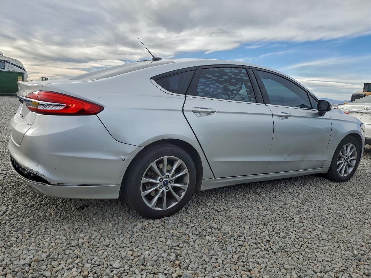 2017 FORD FUSION SE photo 7