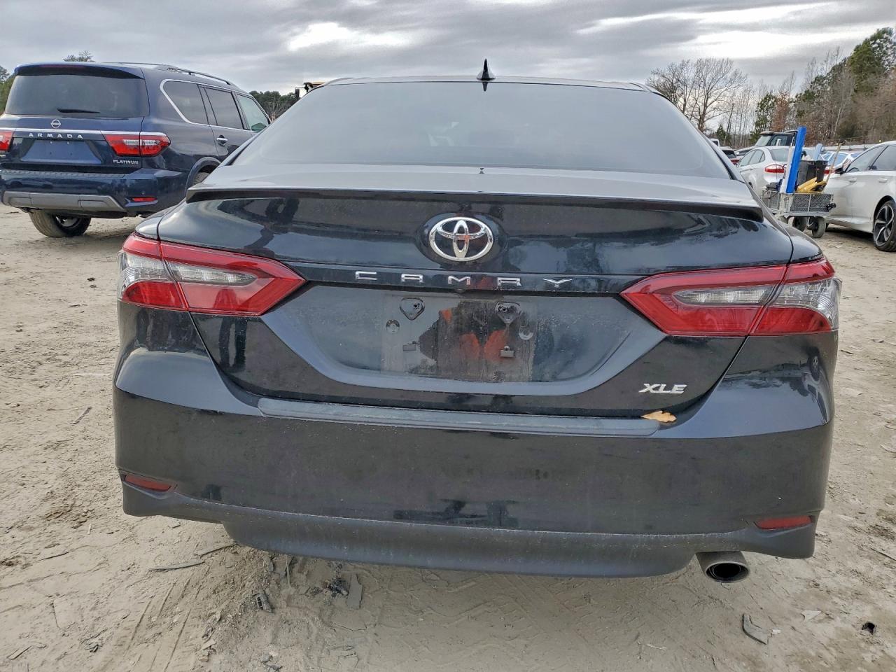 2024 TOYOTA CAMRY XLE photo 6