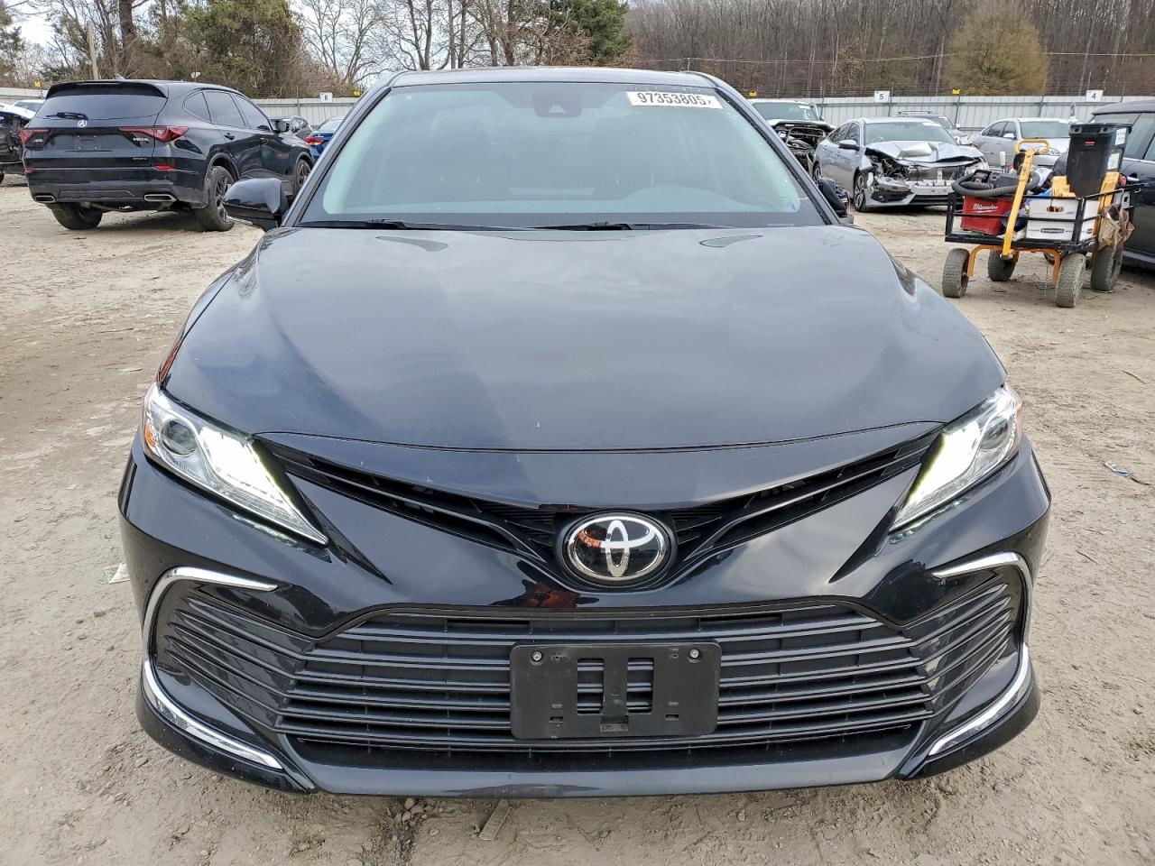 2024 TOYOTA CAMRY XLE photo 5