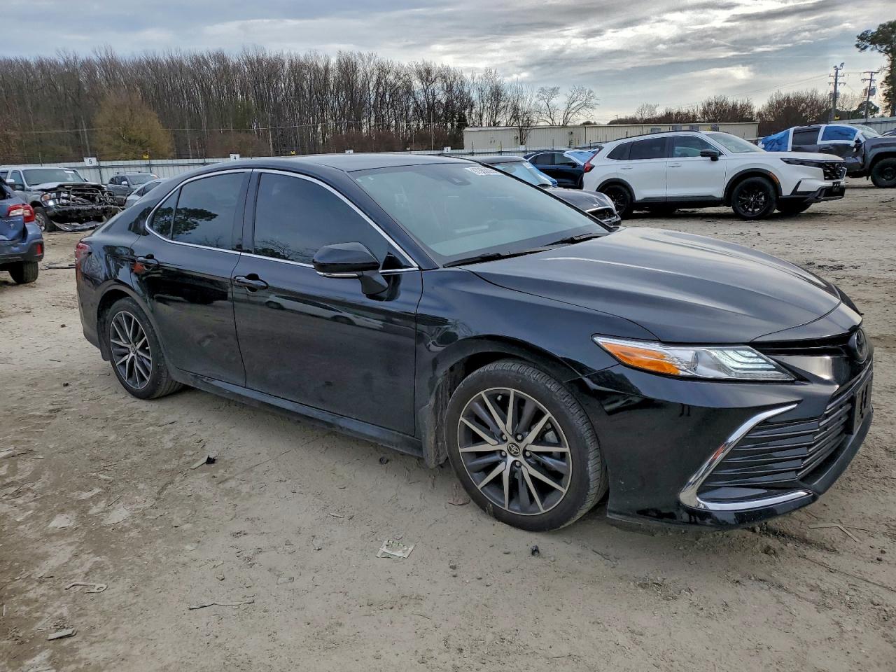 2024 TOYOTA CAMRY XLE photo 4