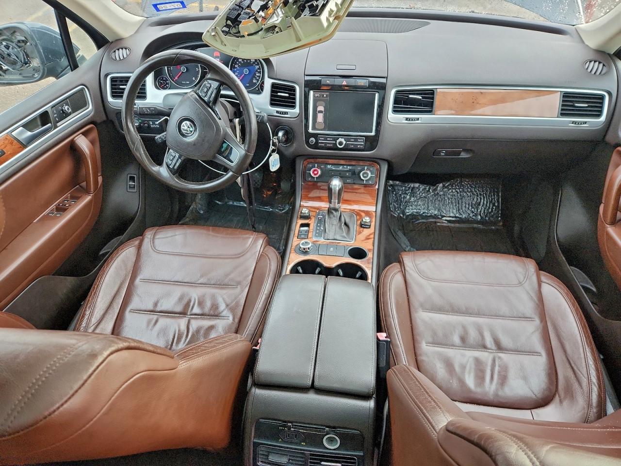 2011 VOLKSWAGEN TOUAREG V6 TDI photo 15