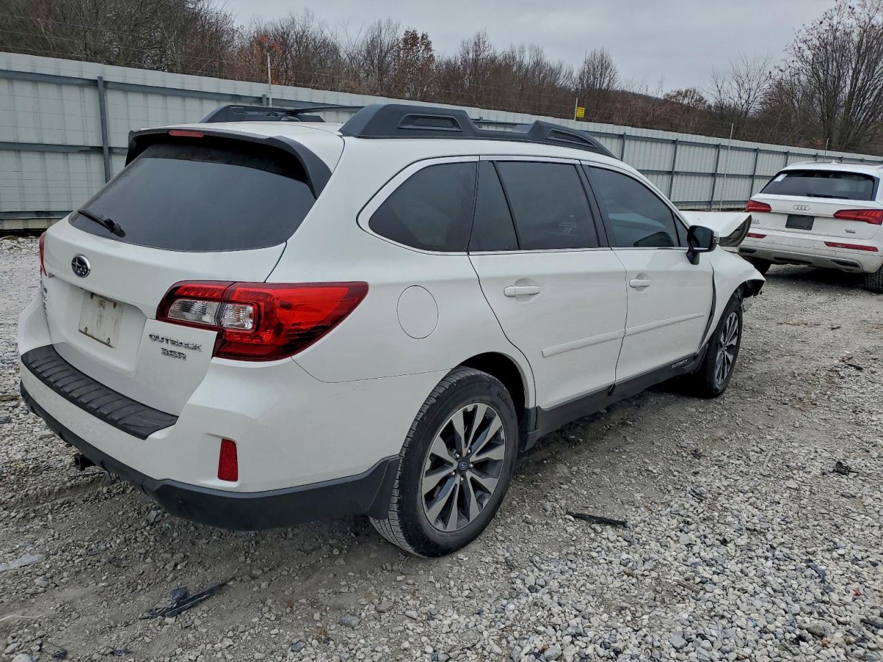 2015 SUBARU OUTBACK 3.6R LIMITED photo 3