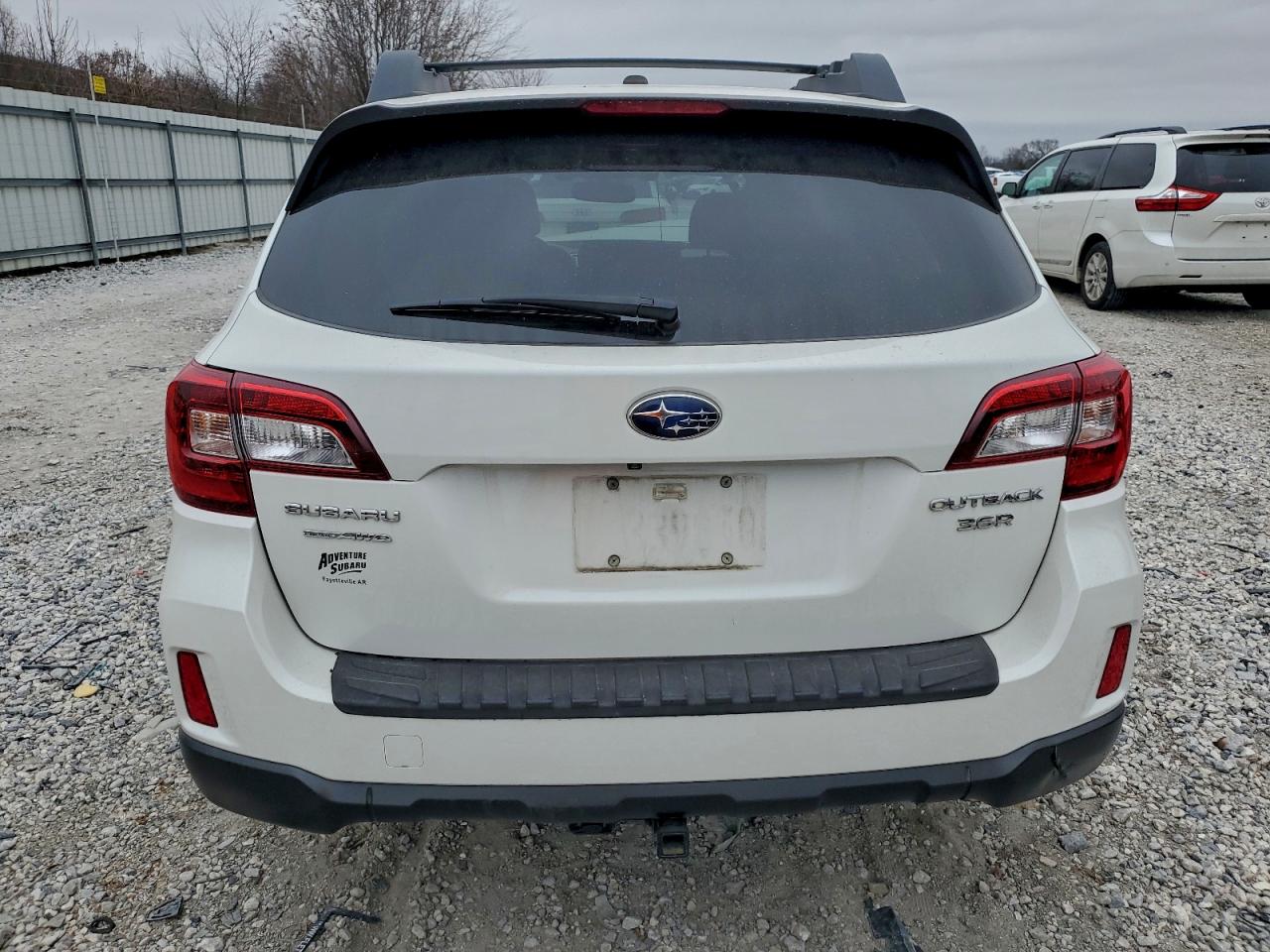 2015 SUBARU OUTBACK 3.6R LIMITED photo 6