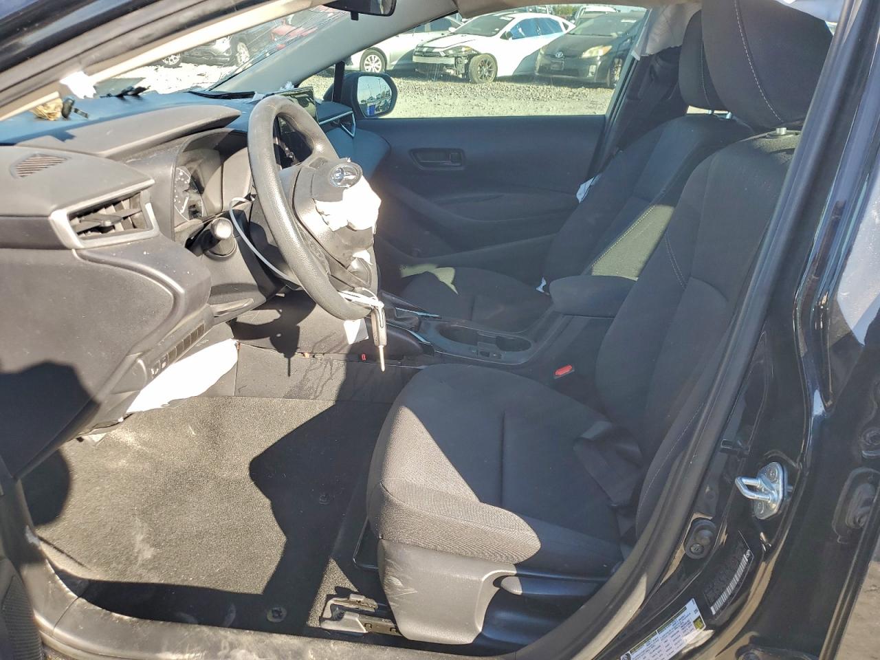 2024 TOYOTA COROLLA LE photo 13