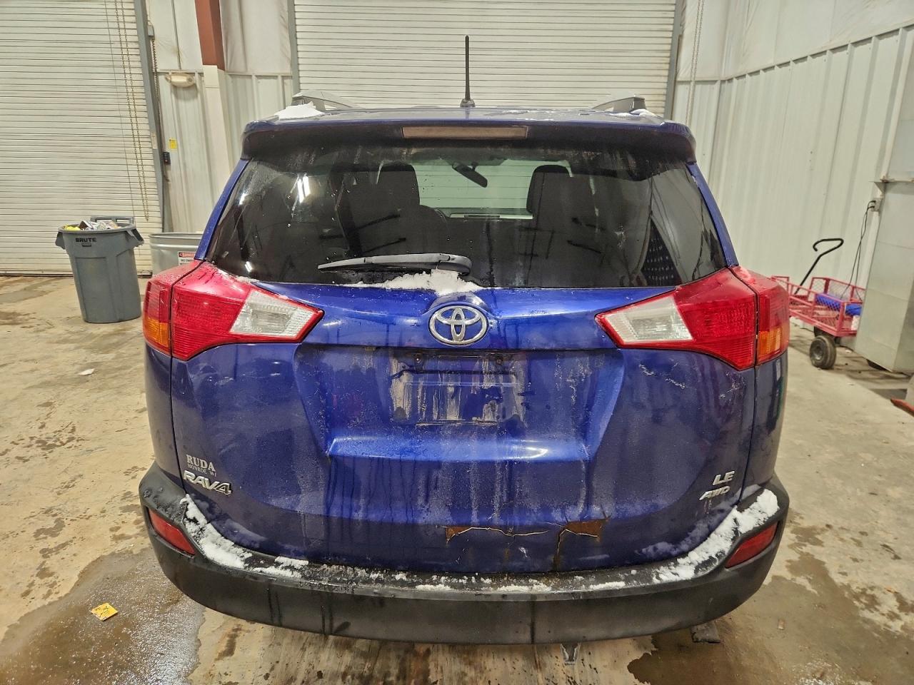 2015 TOYOTA RAV4 LE photo 16
