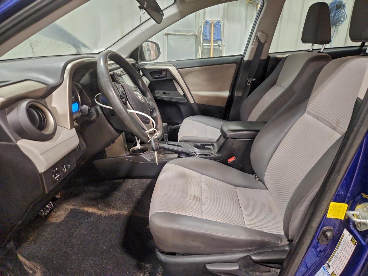 2015 TOYOTA RAV4 LE photo 19