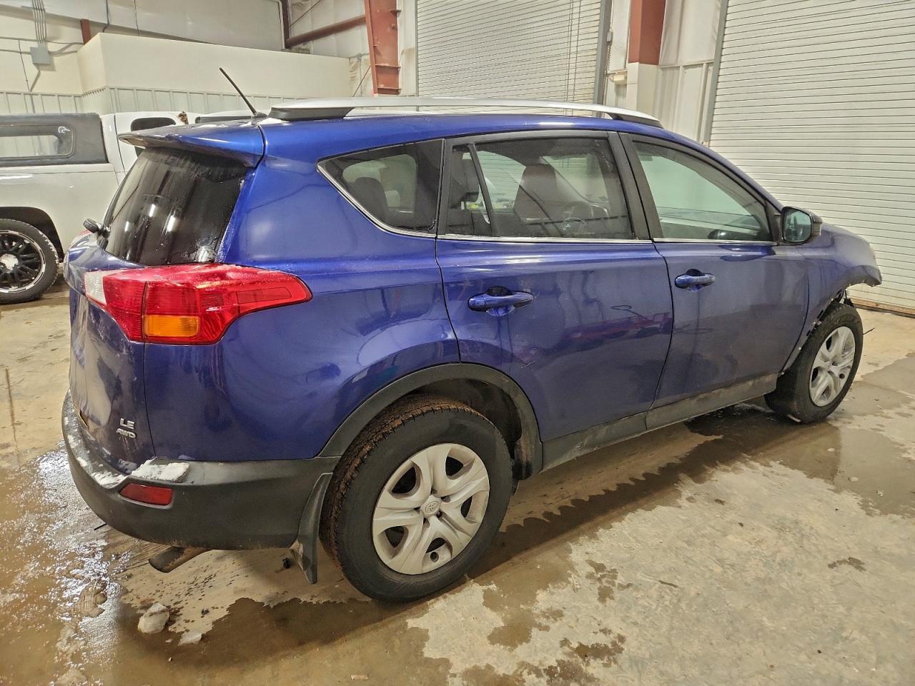 2015 TOYOTA RAV4 LE photo 7