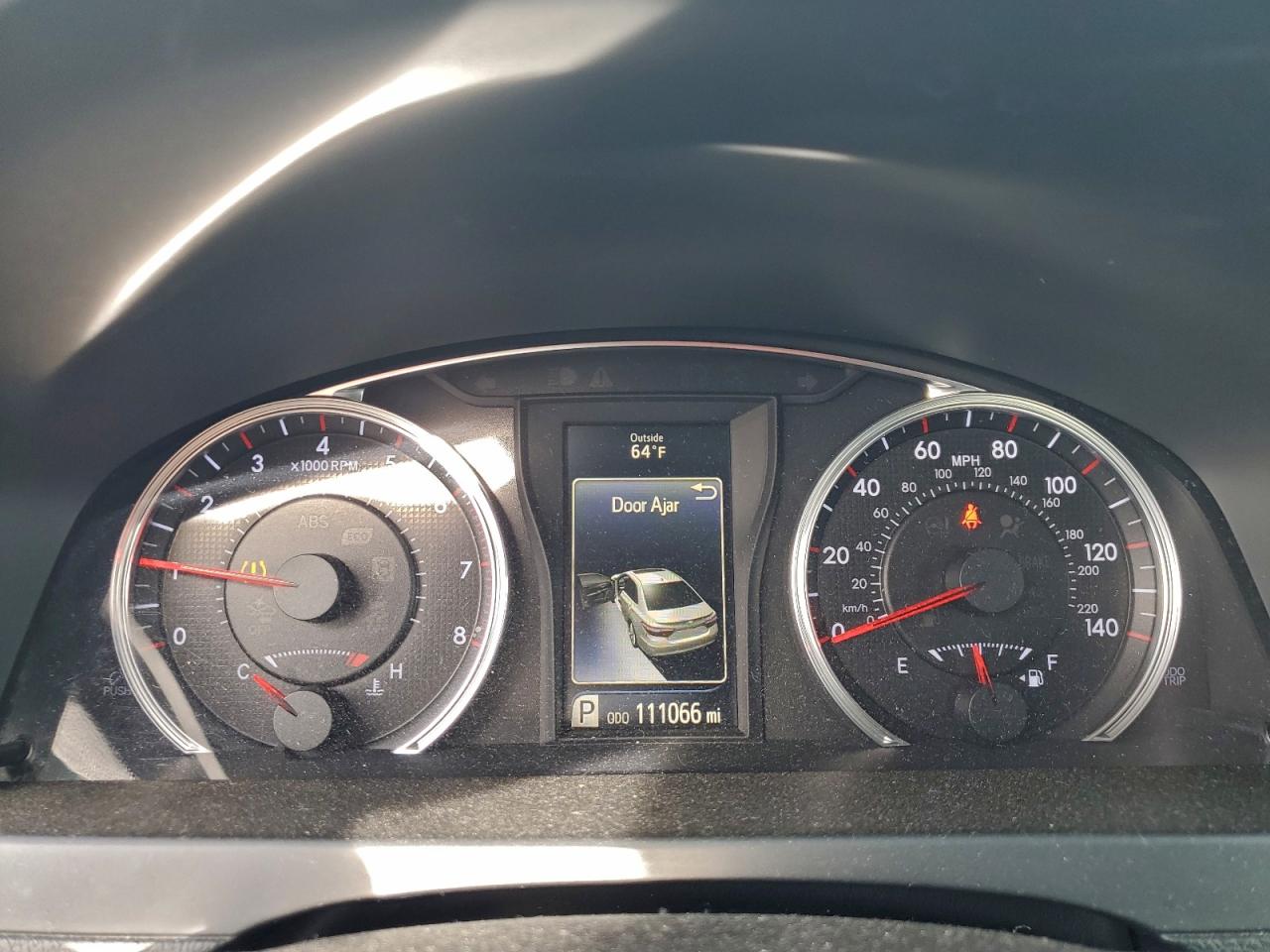 2016 TOYOTA CAMRY LE photo 25
