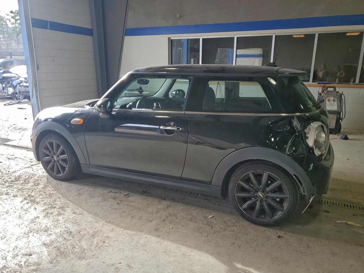 2014 MINI COOPER photo 4