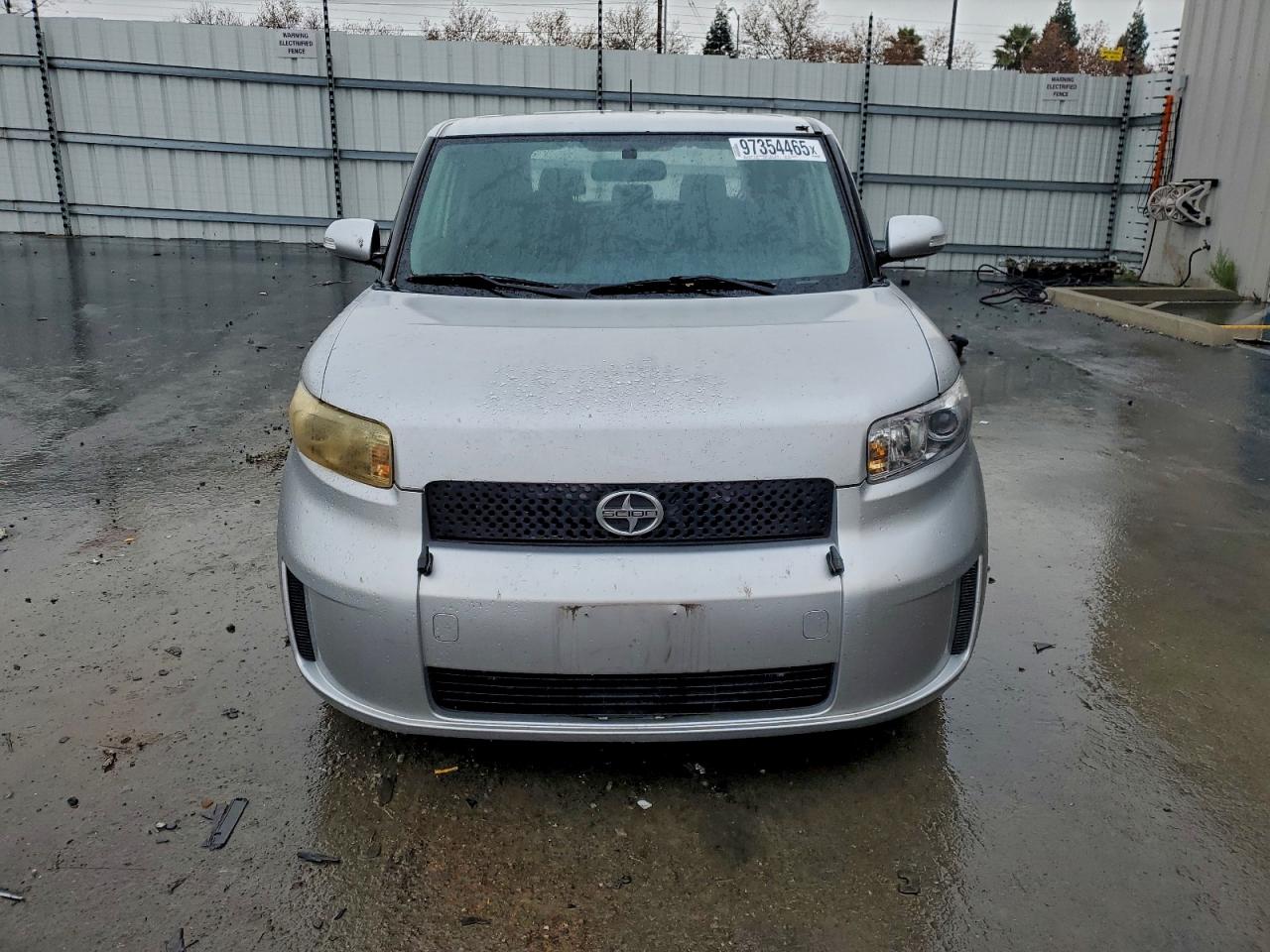 2010 TOYOTA SCION XB photo 13