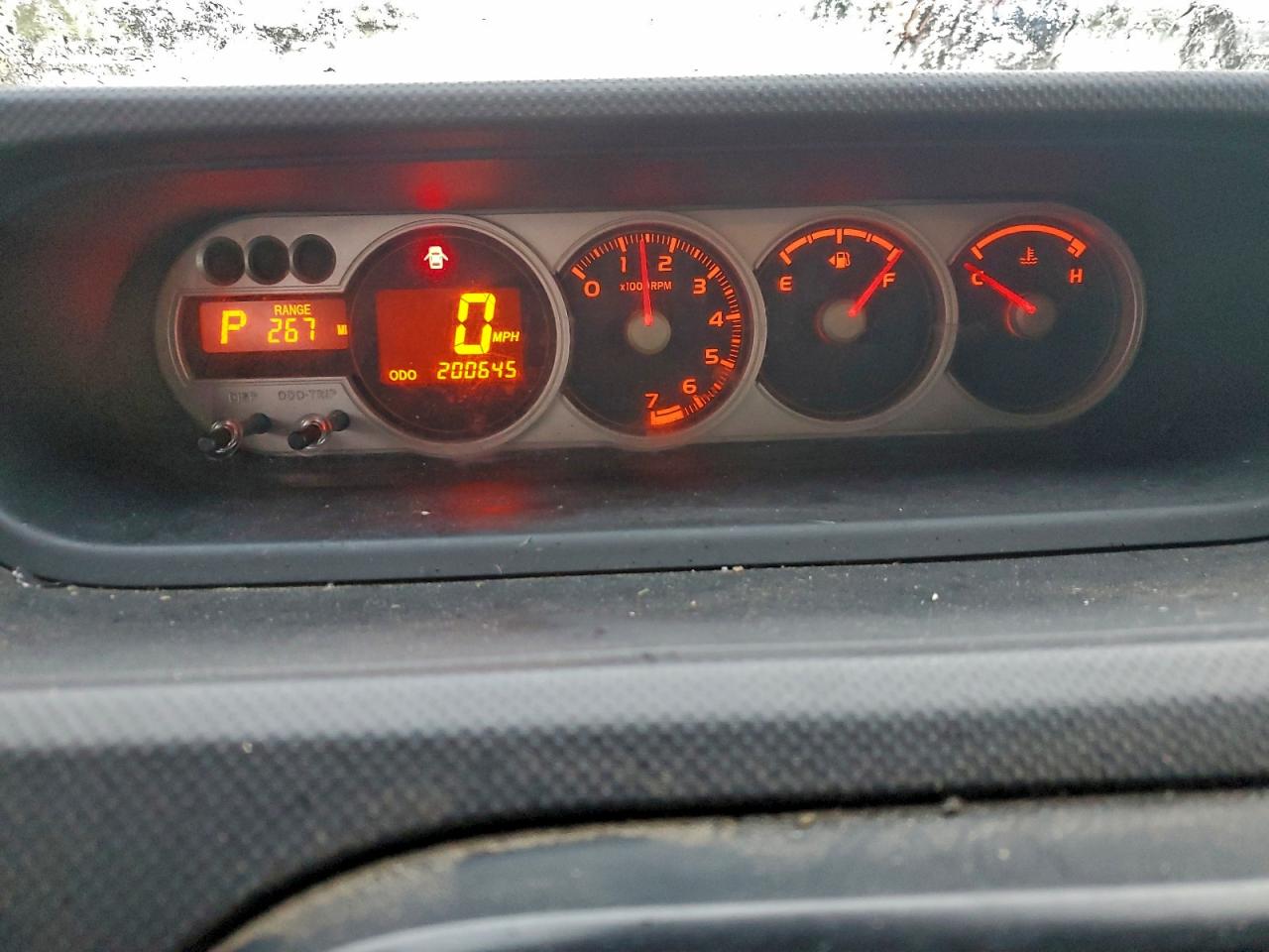 2010 TOYOTA SCION XB photo 25