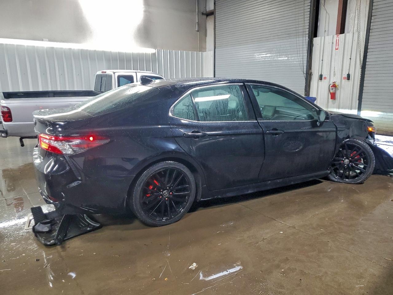 2021 TOYOTA CAMRY XSE photo 3