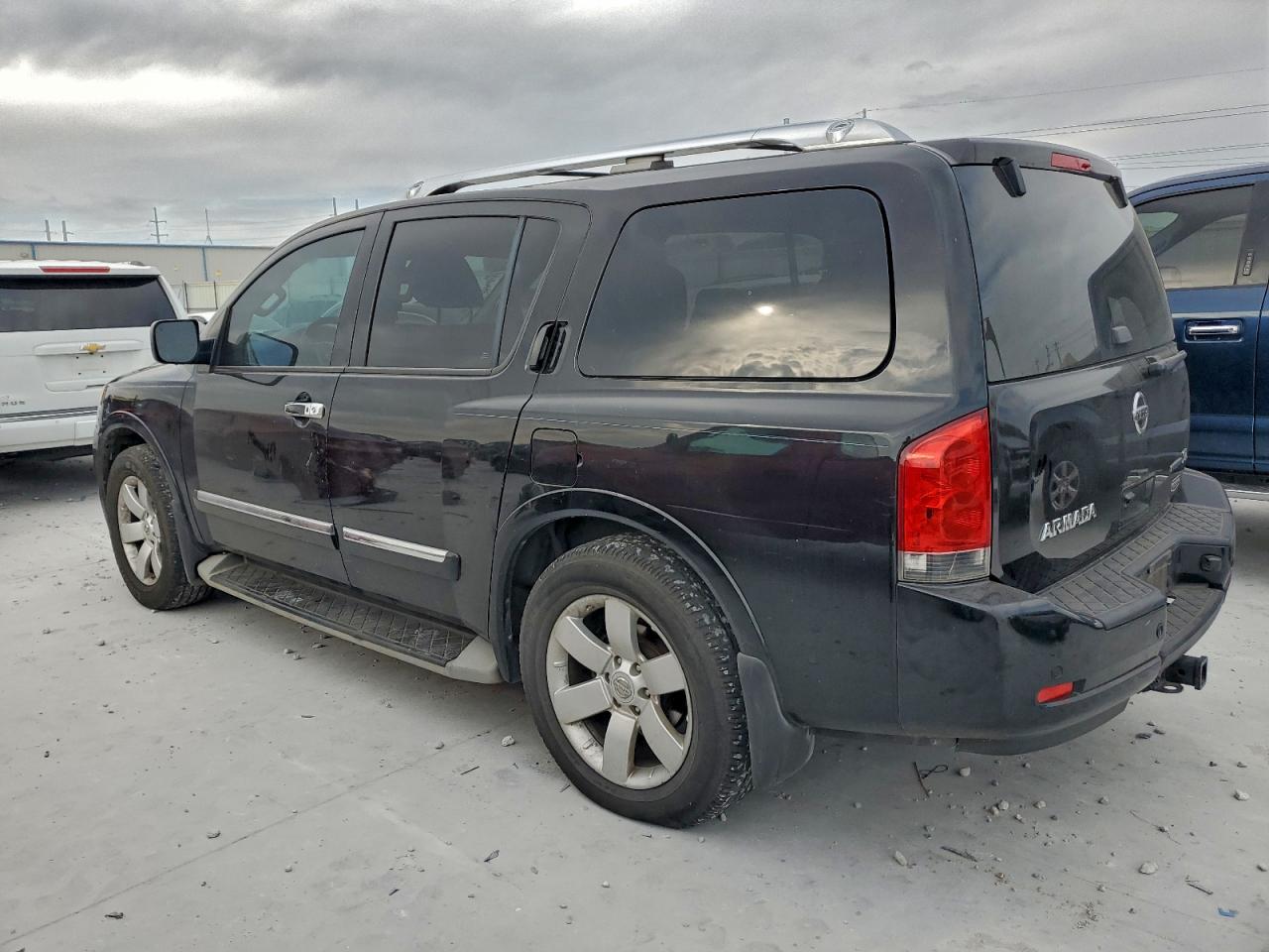 2014 NISSAN ARMADA SV photo 3