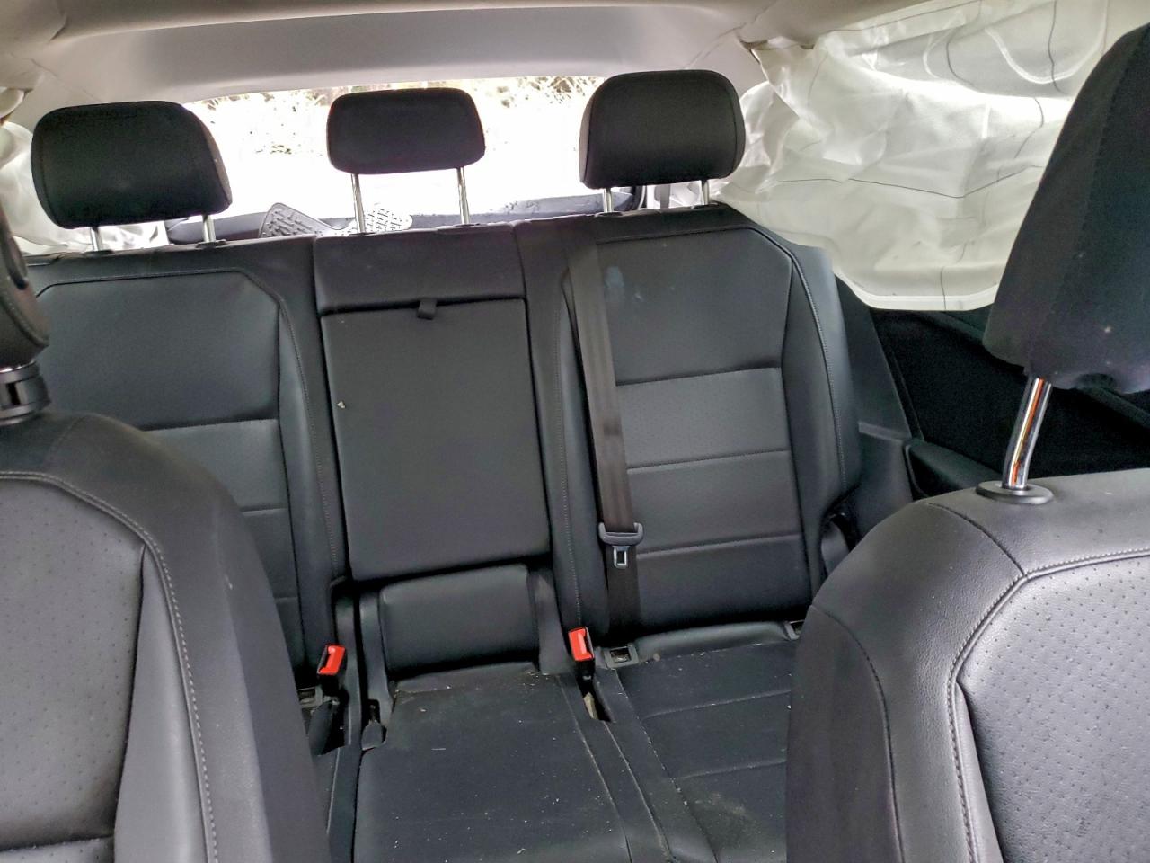 2020 VOLKSWAGEN TIGUAN SE photo 10