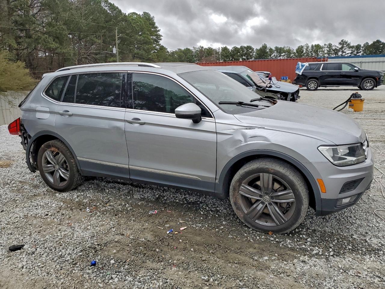 2020 VOLKSWAGEN TIGUAN SE photo 4