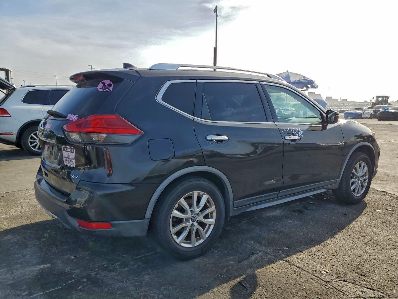2017 NISSAN ROGUE S photo 5