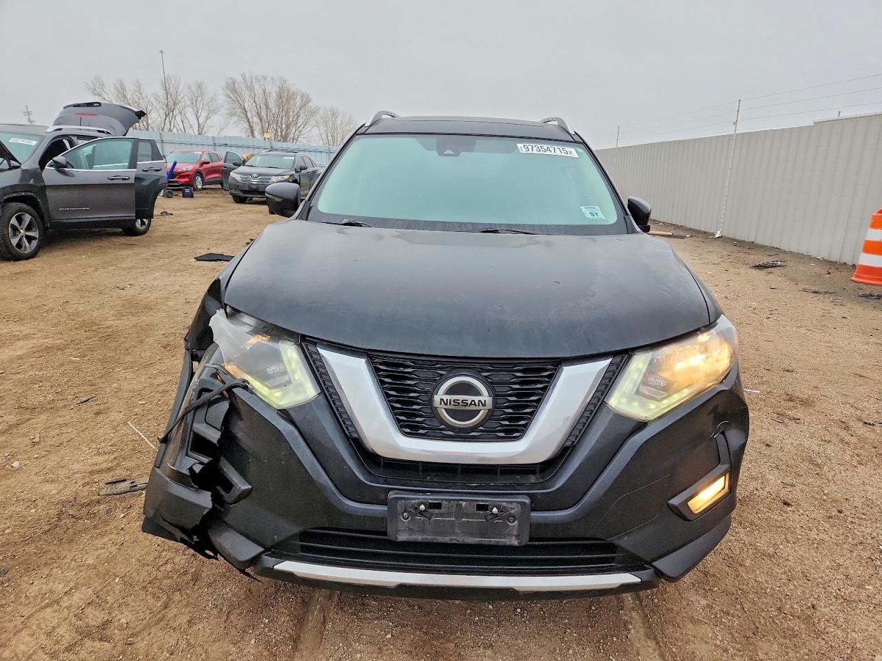 2020 NISSAN ROGUE S photo 5