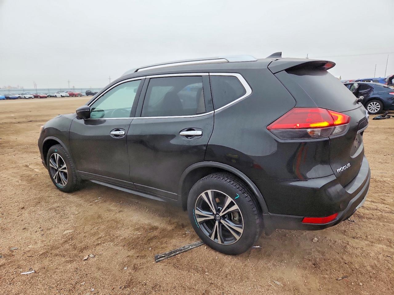 2020 NISSAN ROGUE S photo 2