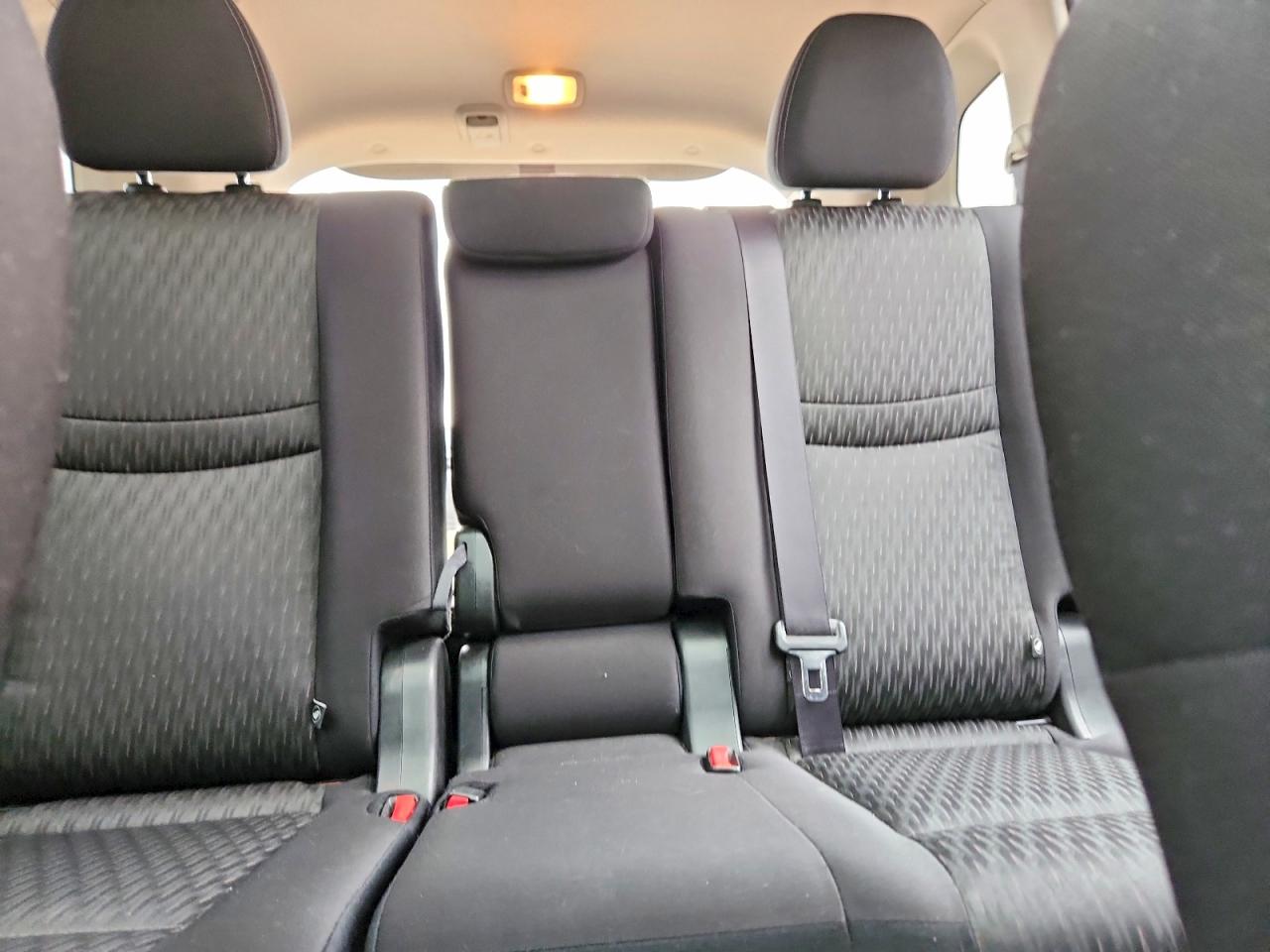 2020 NISSAN ROGUE S photo 10