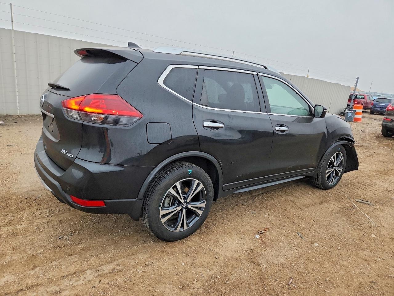 2020 NISSAN ROGUE S photo 3