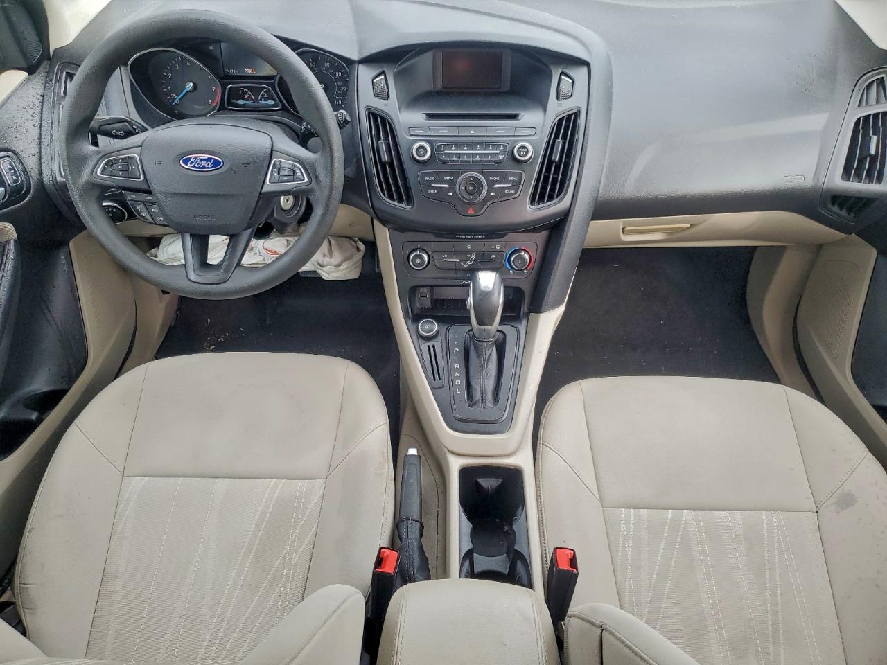 2015 FORD FOCUS SE photo 15