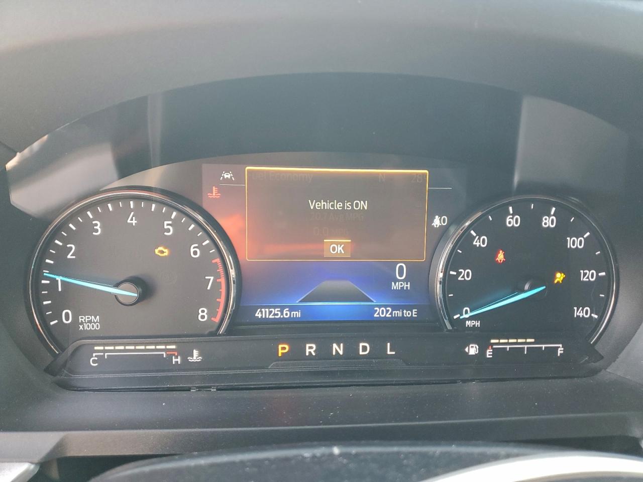2021 FORD EXPLORER XLT photo 25