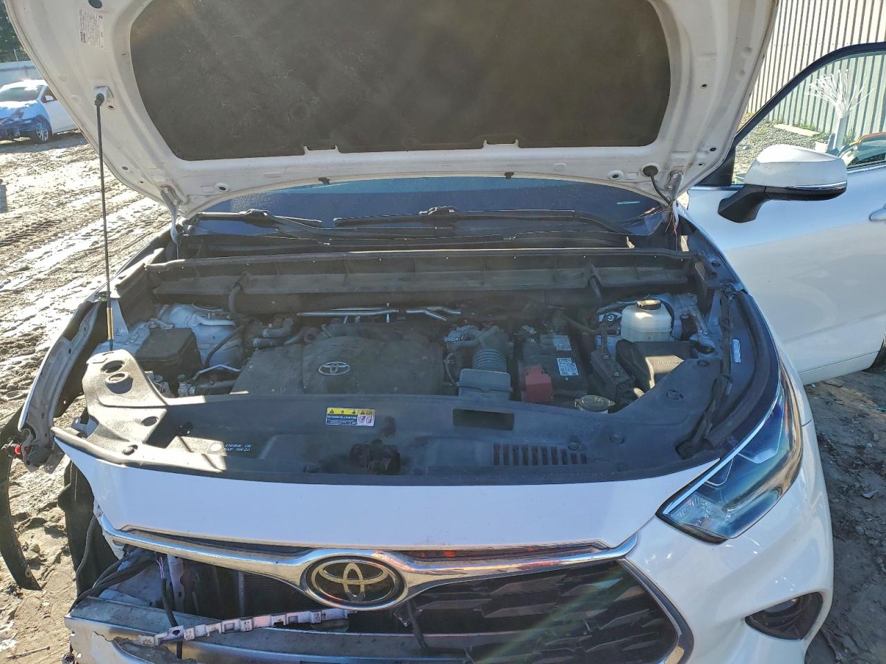 2021 TOYOTA HIGHLANDER LIMITED photo 23