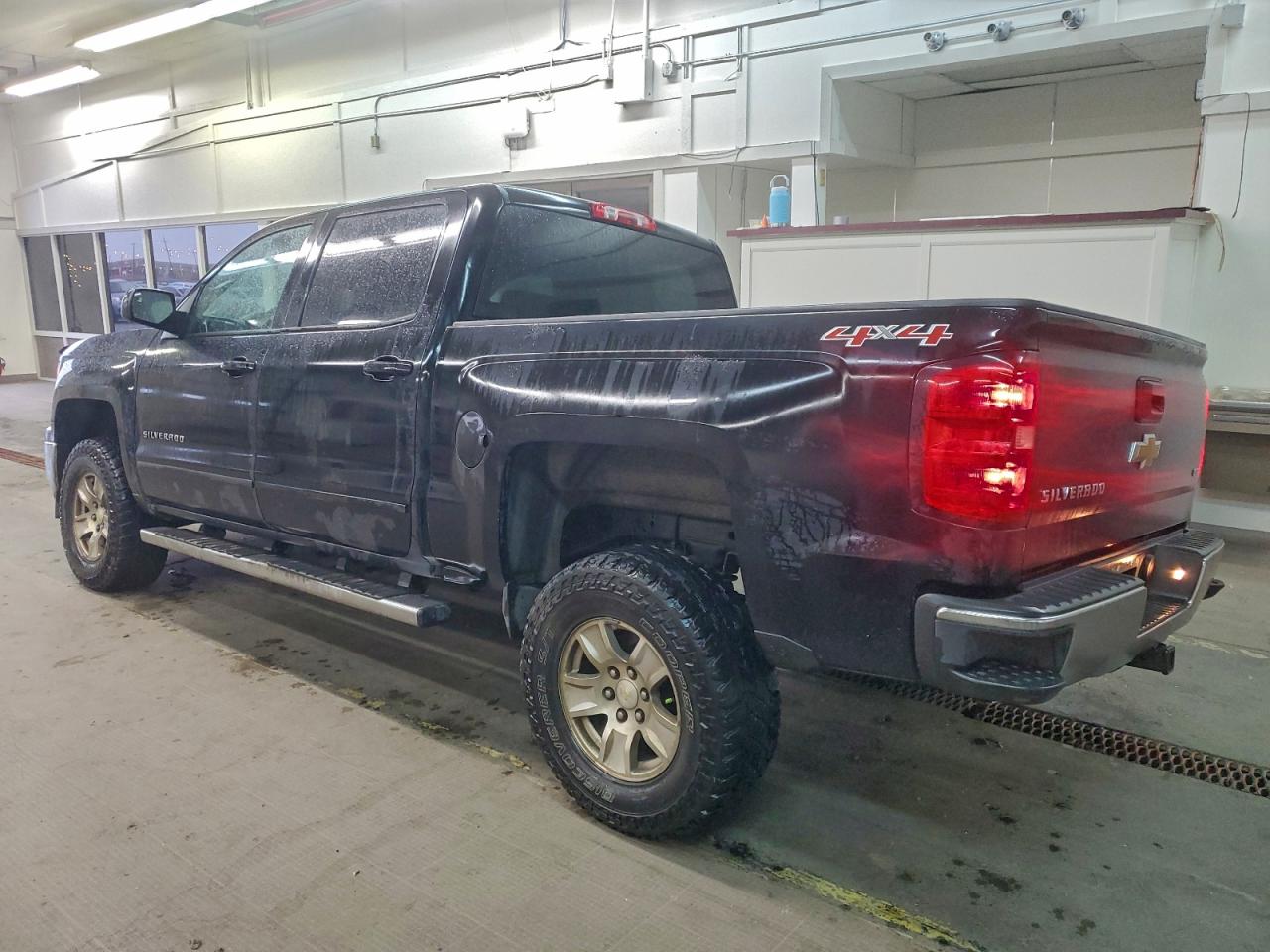2015 CHEVROLET SILVERADO K1500 LT photo 2