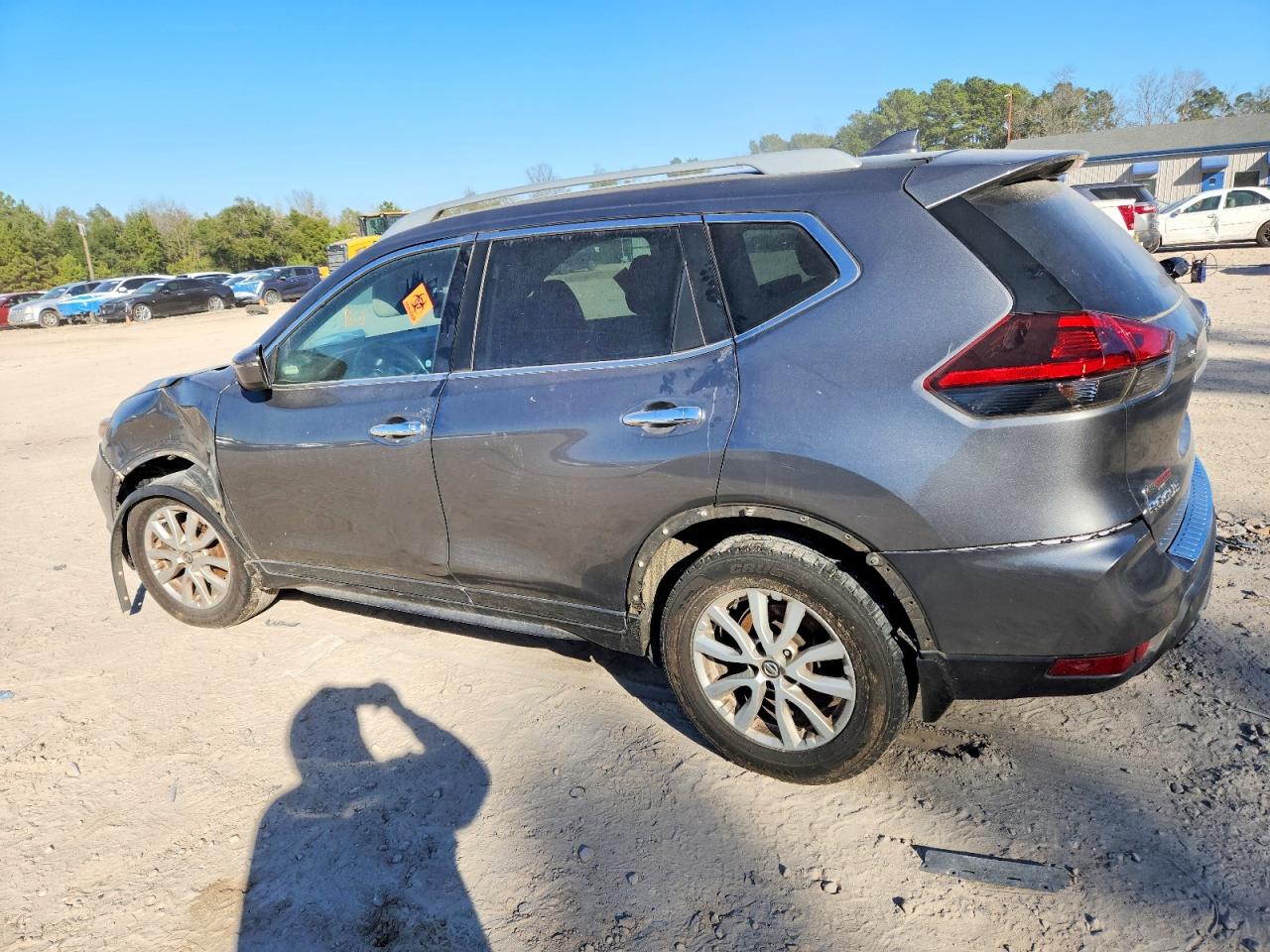 2020 NISSAN ROGUE S photo 2