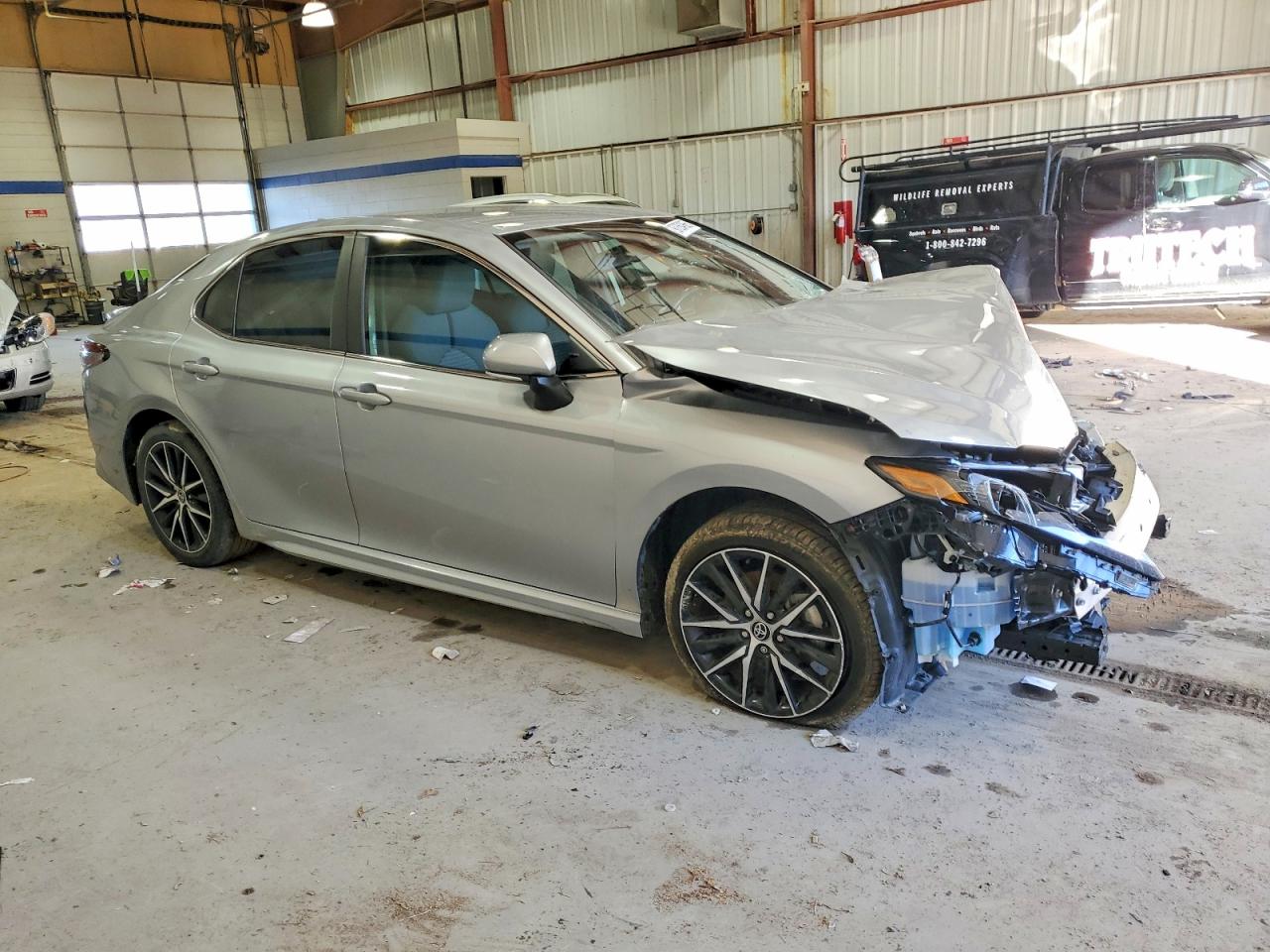 2023 TOYOTA CAMRY SE NIGHT SHADE photo 4
