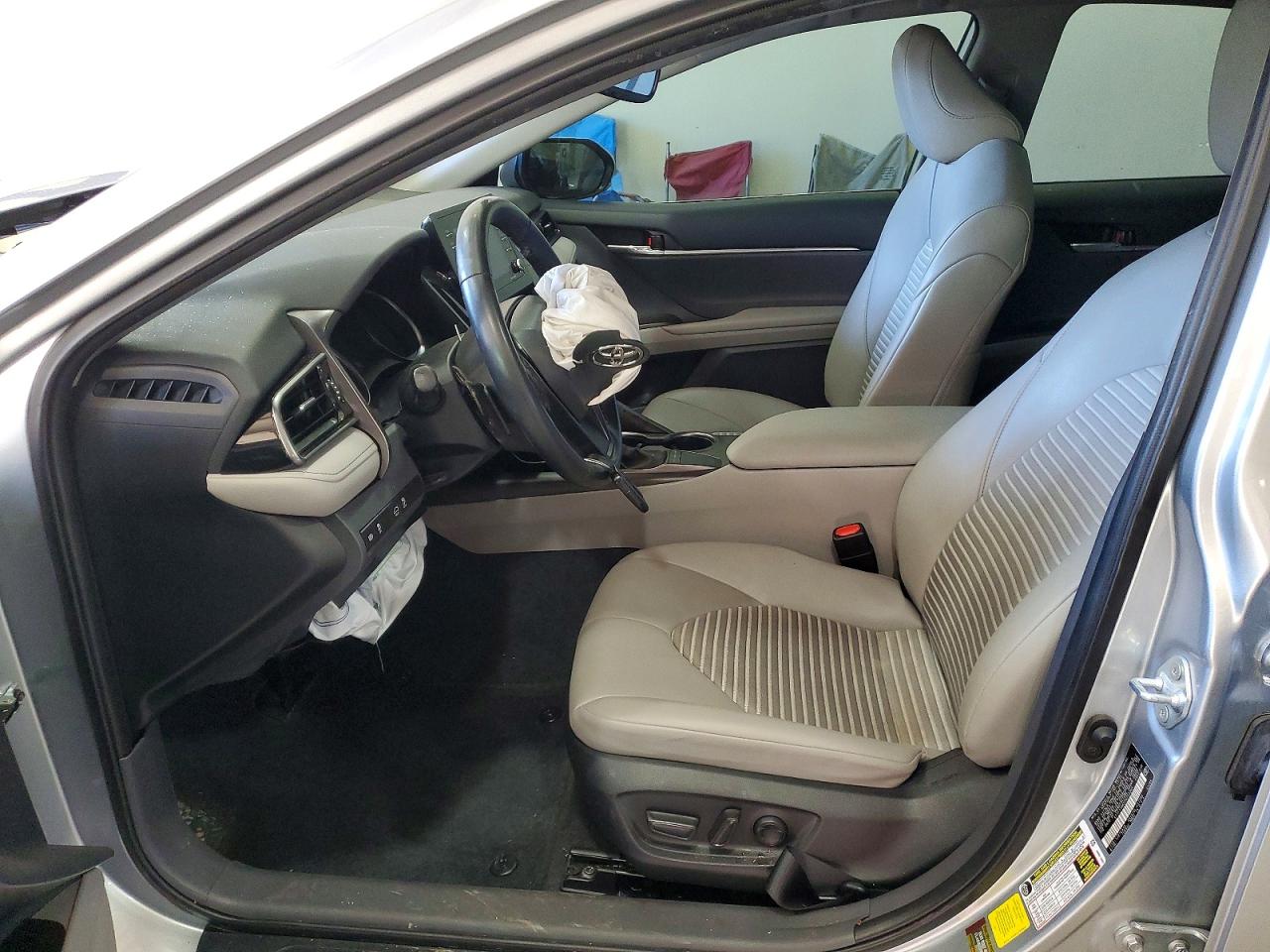 2023 TOYOTA CAMRY SE NIGHT SHADE photo 7