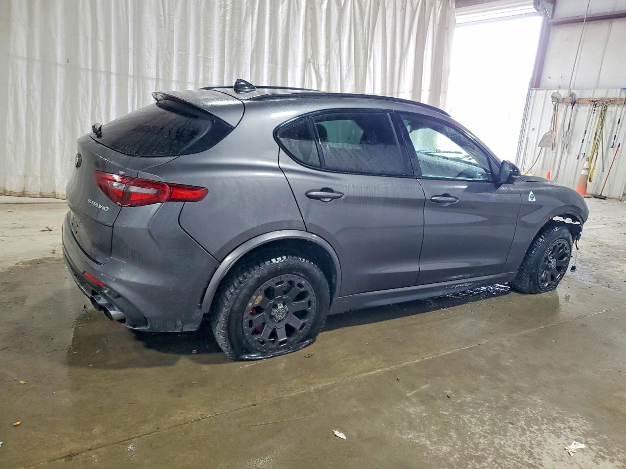 2022 ALFA ROMEO STELVIO QUADRIFOGLIO photo 3