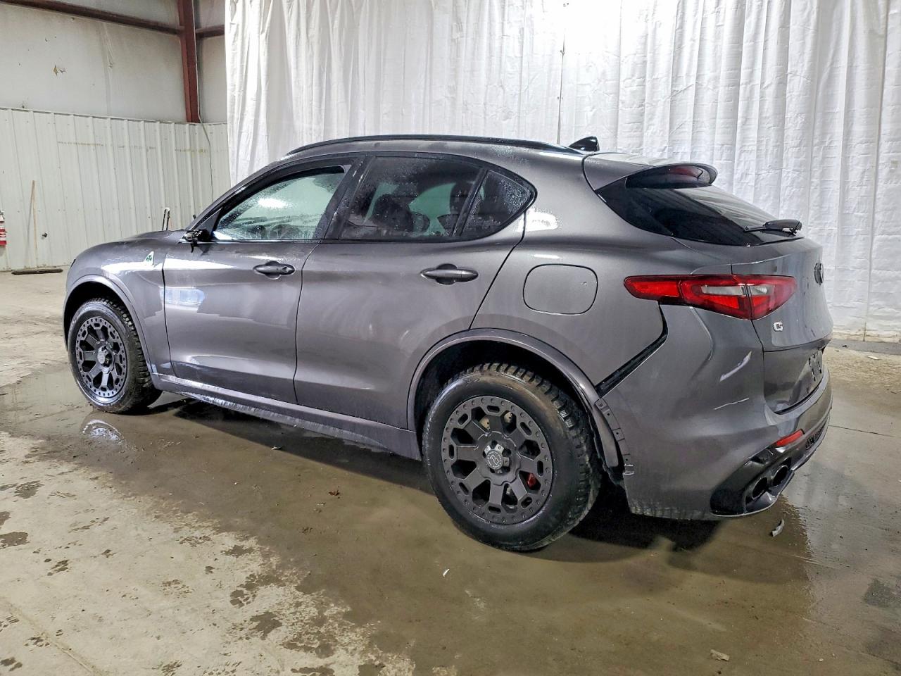 2022 ALFA ROMEO STELVIO QUADRIFOGLIO photo 2