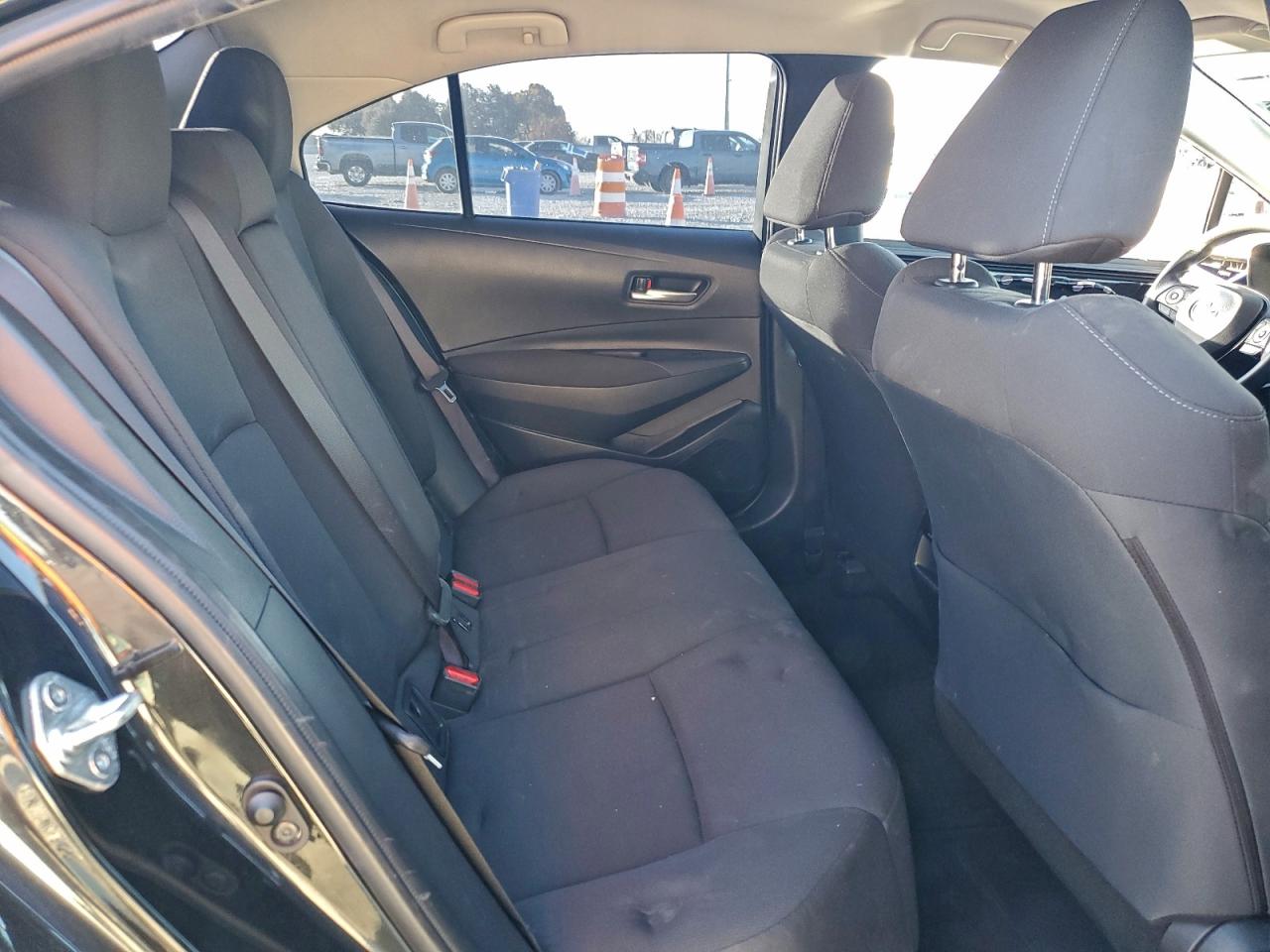 2021 TOYOTA COROLLA LE photo 19